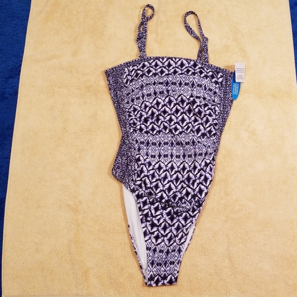 Wave Zone Women's One Piece Swimsuit in 1X